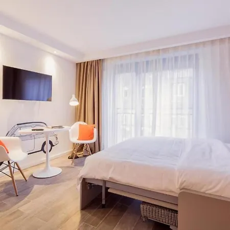 Brilliant Serviced Apartment In Frankfurt 아파트